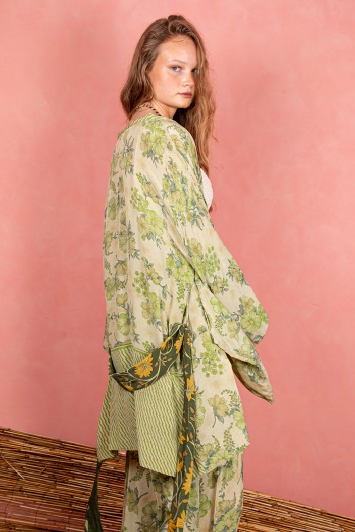 Marigold Robe, Apple S