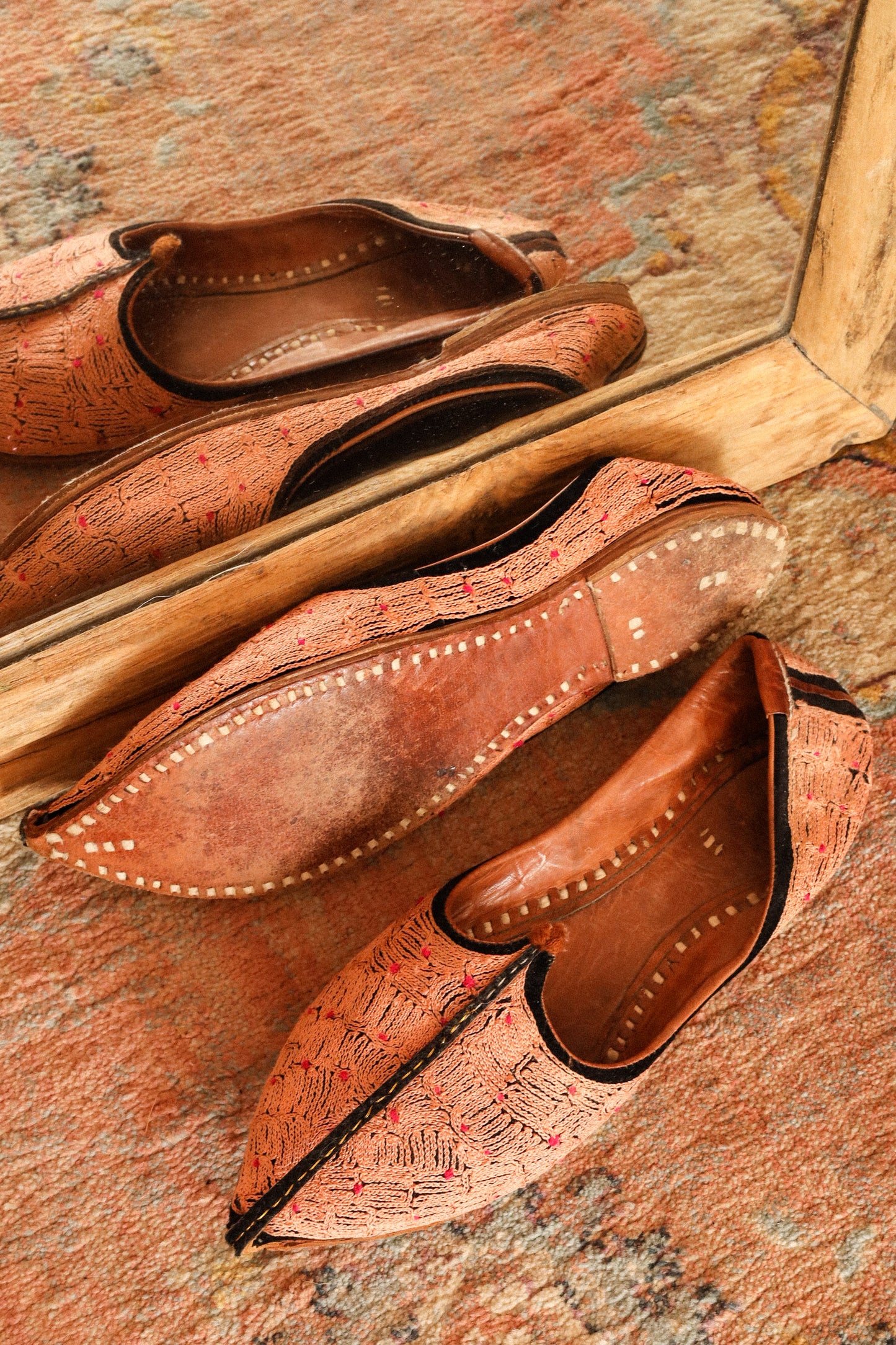 RARE INDIAN LEATHER SLIPPERS, 38/39